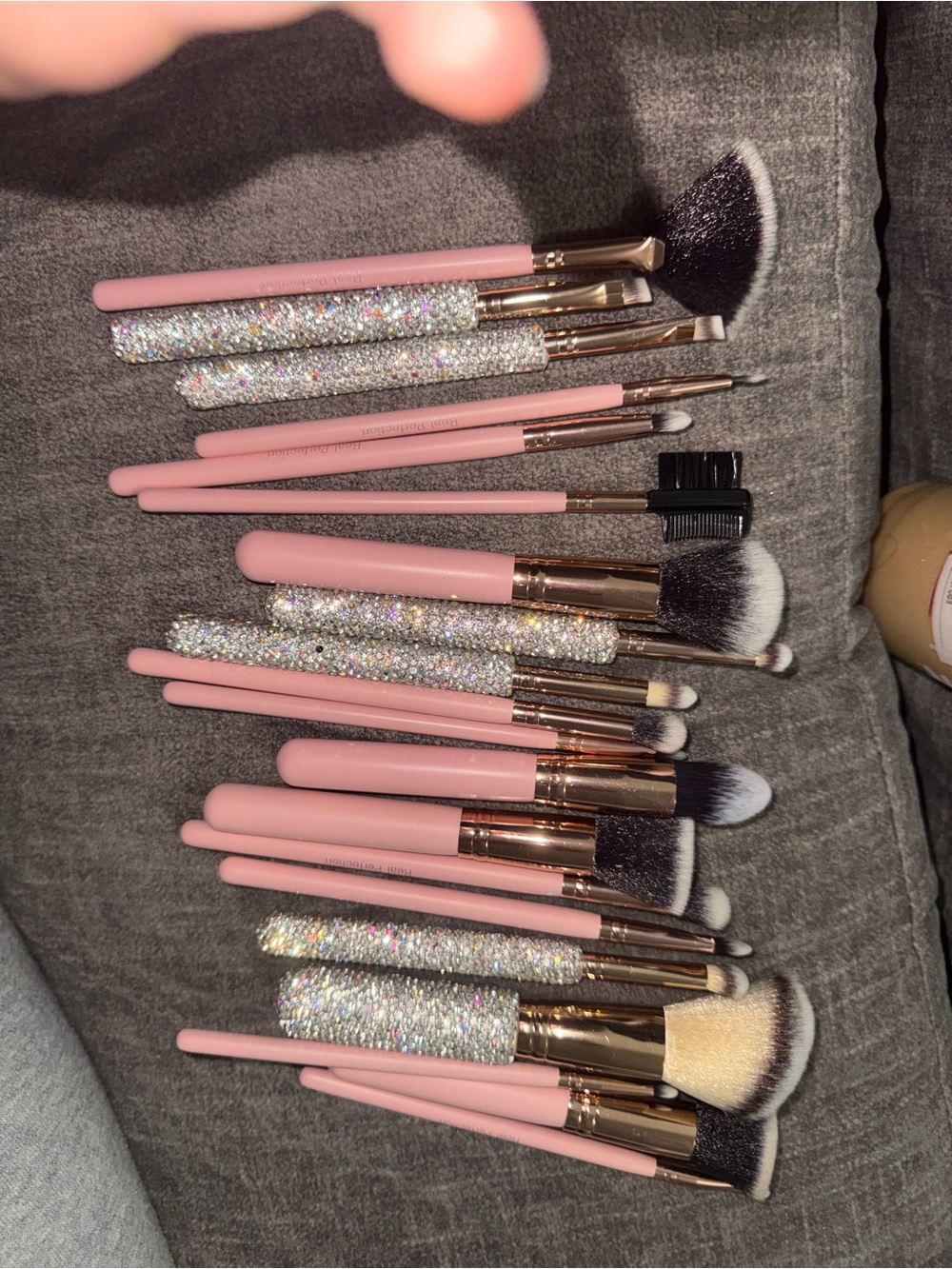 Unused Pink & Rhinestone Makeup Brush Set – Large Bundle
